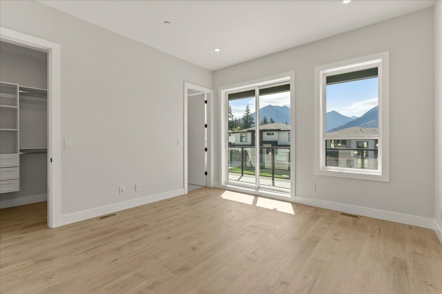 46089 CRESTVIEW DRIVE Image 22