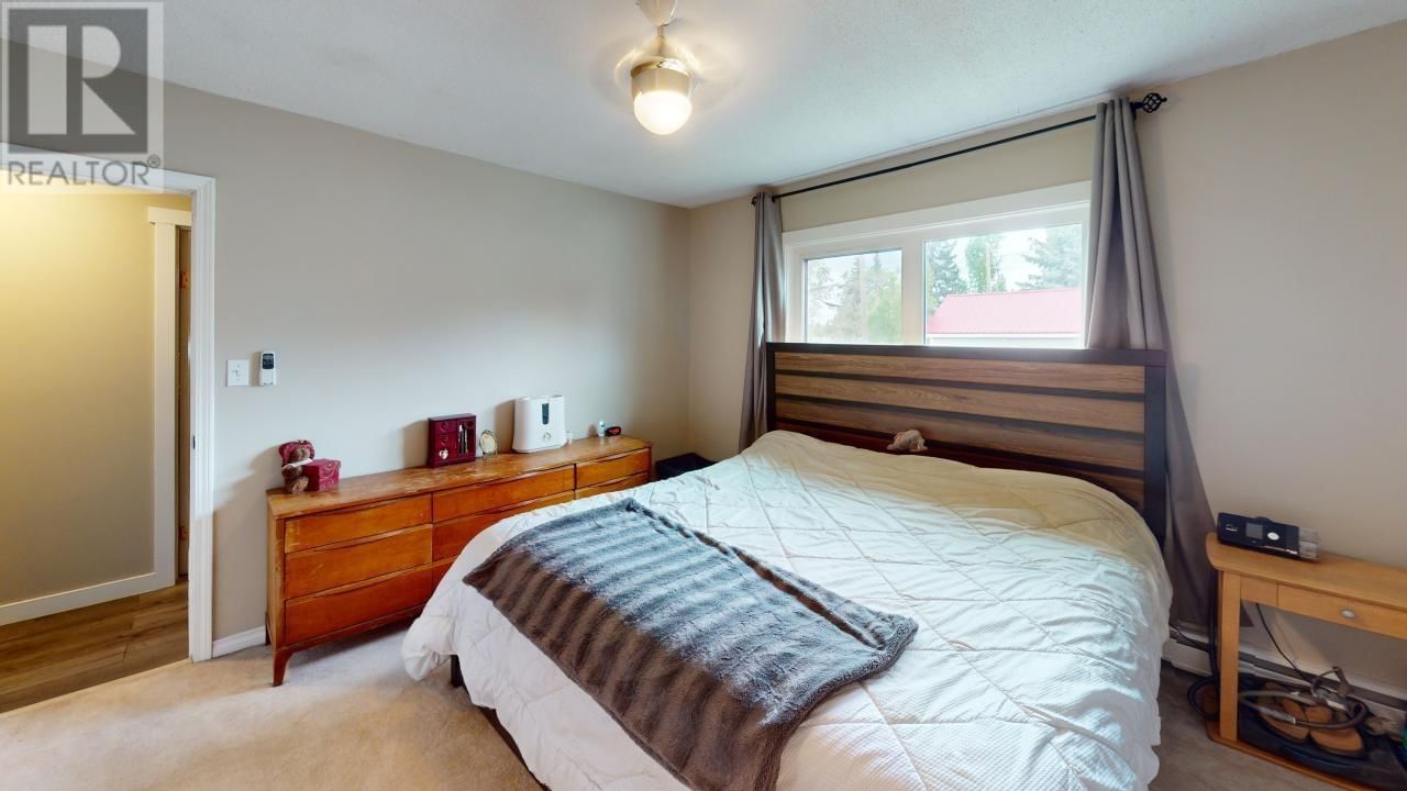 9308 112 AVENUE Image 10