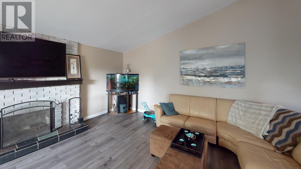 9308 112 AVENUE Image 5