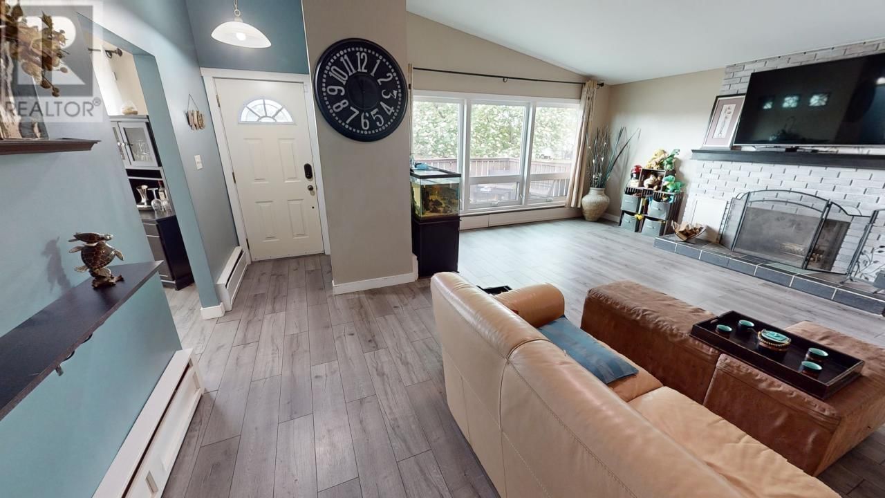 9308 112 AVENUE Image 8