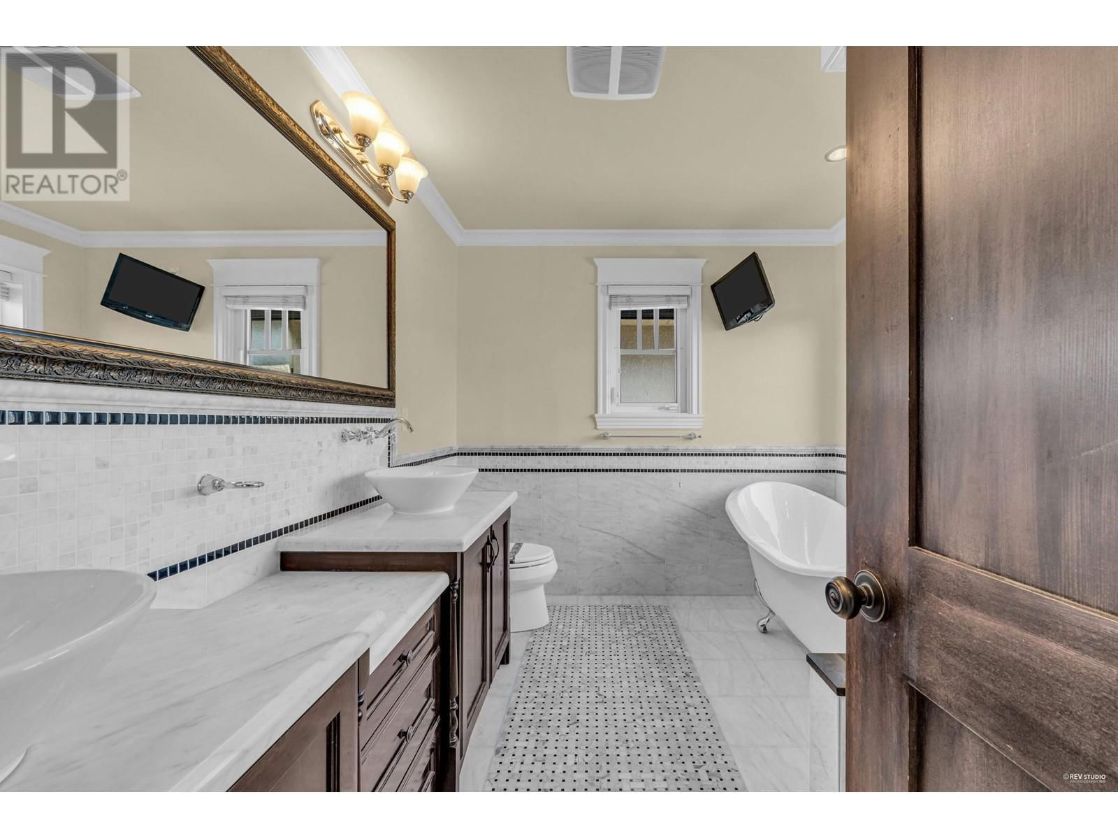 4541 W 5TH AVENUE Image 22