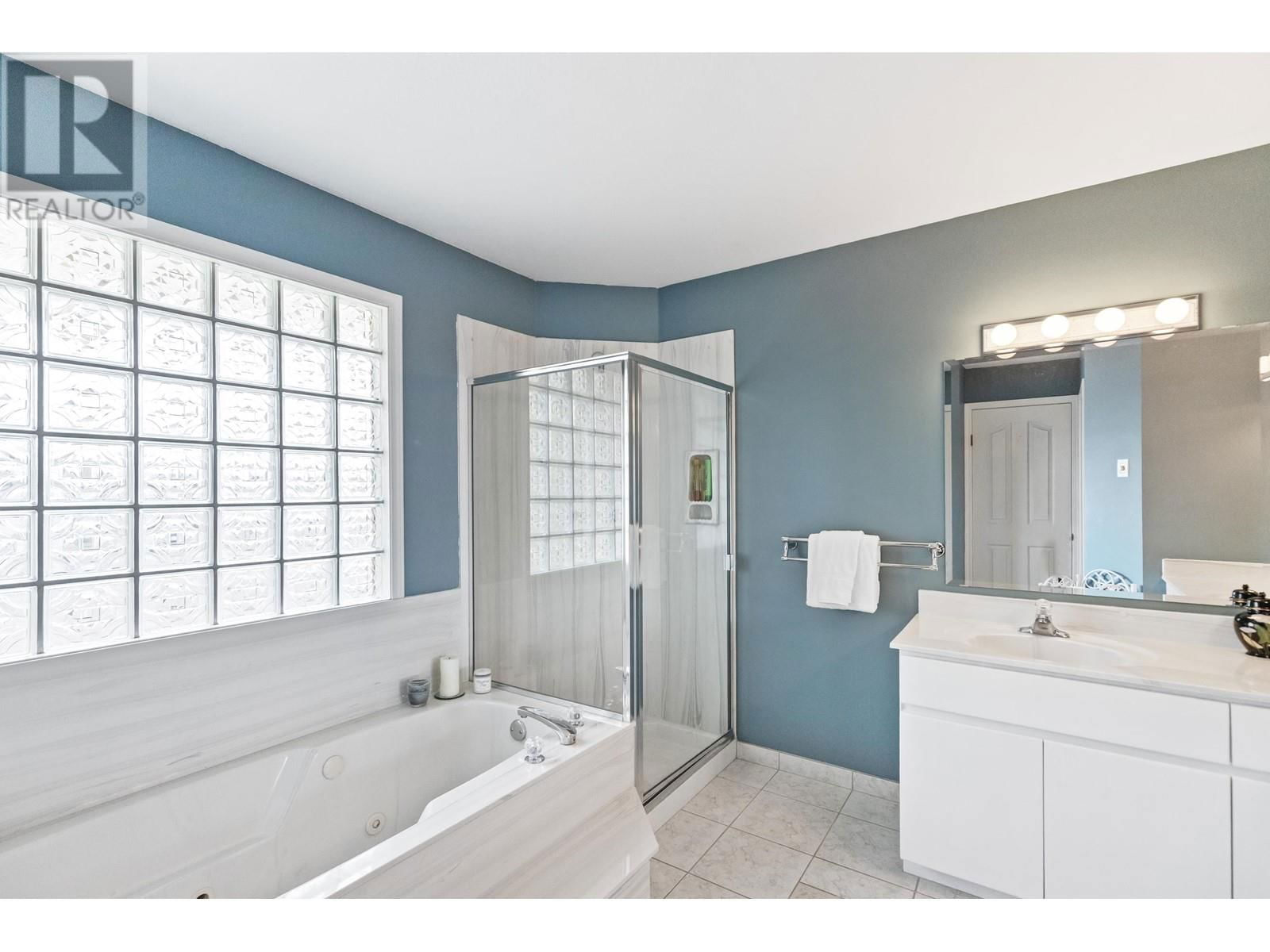 23460 108B AVENUE Image 21