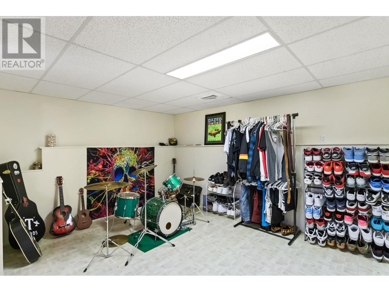 23460 108B AVENUE Image 29