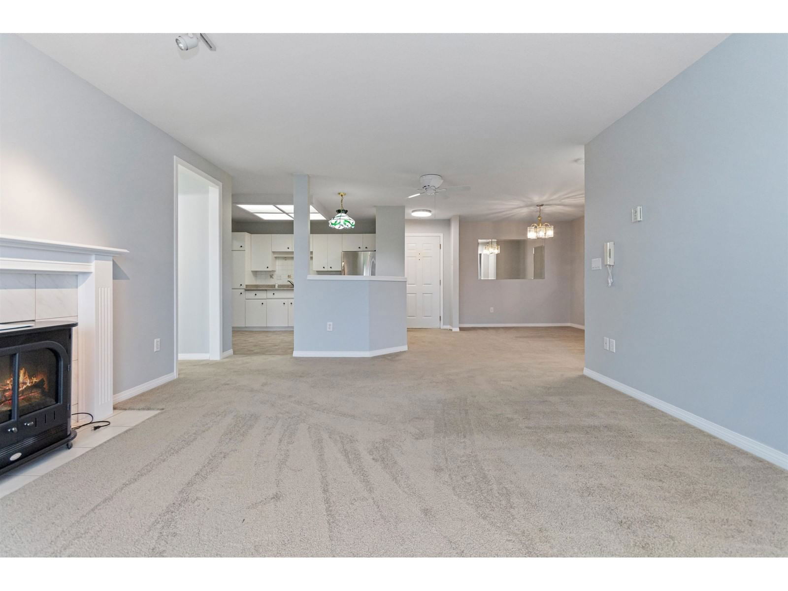 313 - 7685 AMBER DRIVE Image 17