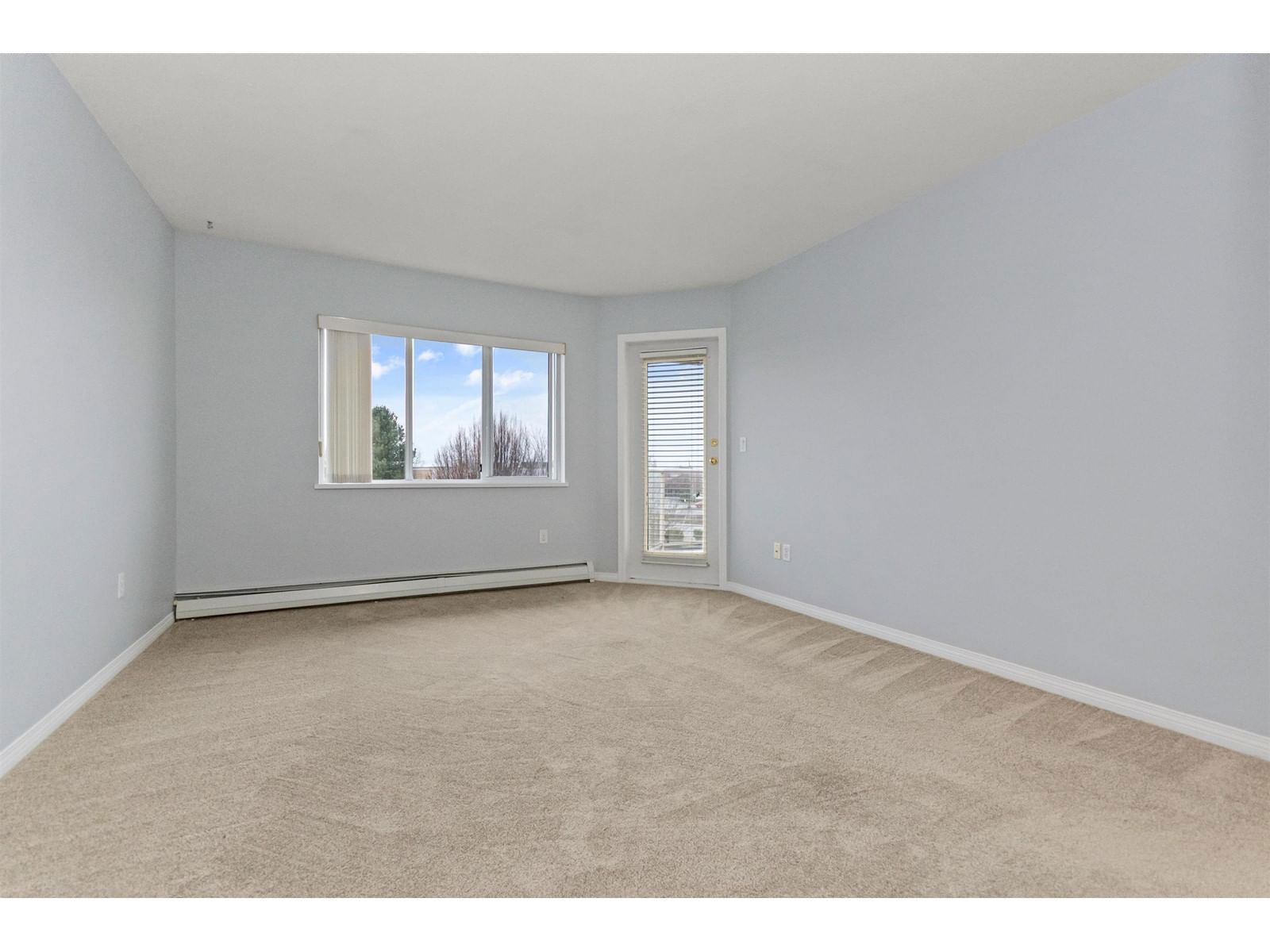 313 - 7685 AMBER DRIVE Image 21