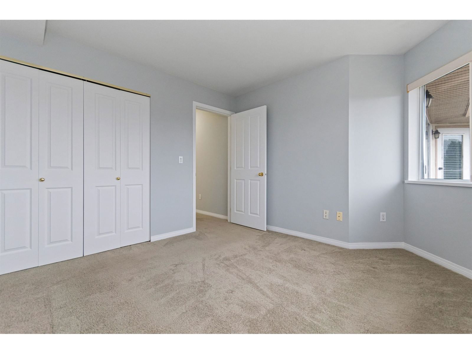 313 - 7685 AMBER DRIVE Image 24