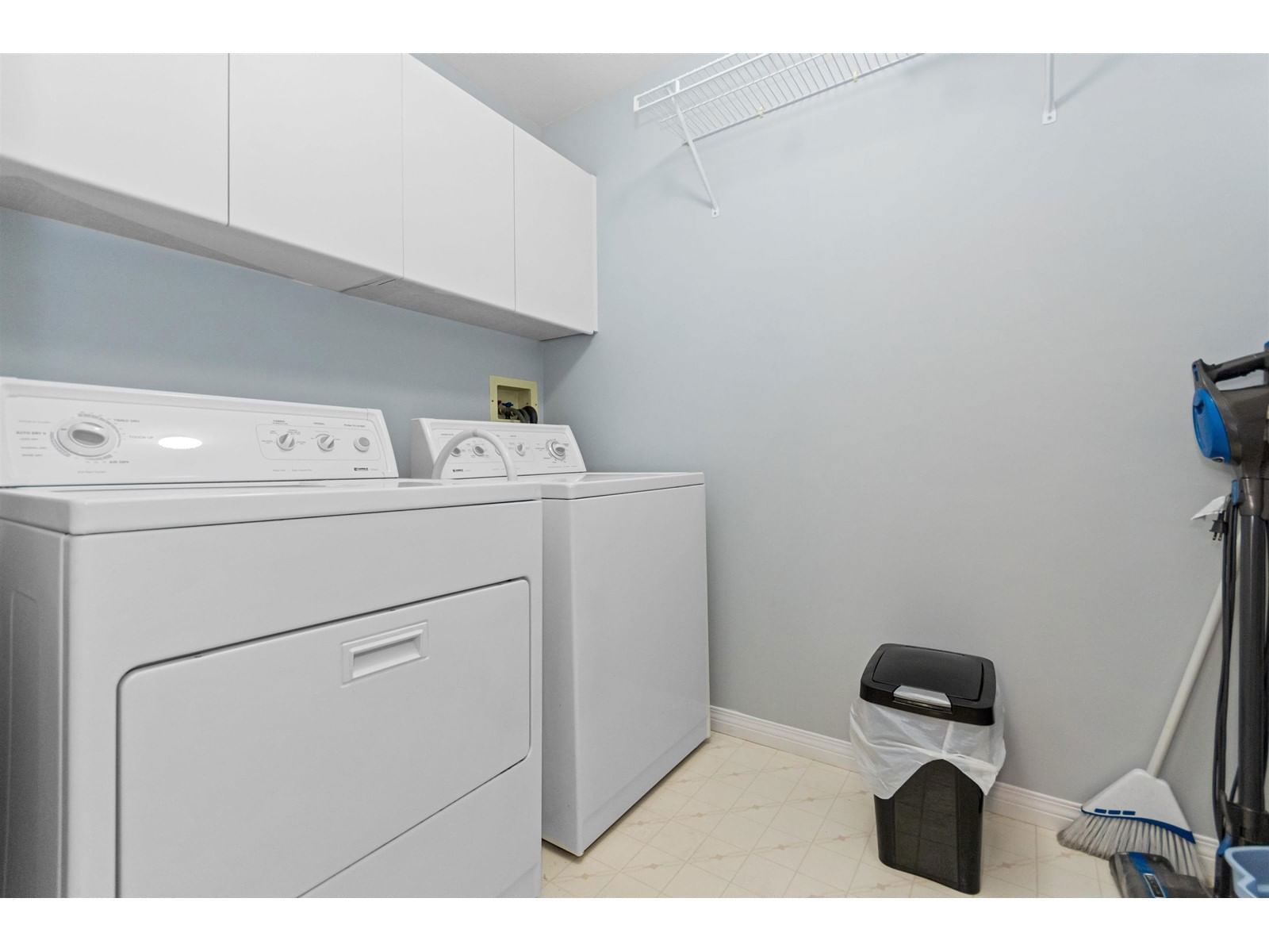313 - 7685 AMBER DRIVE Image 26