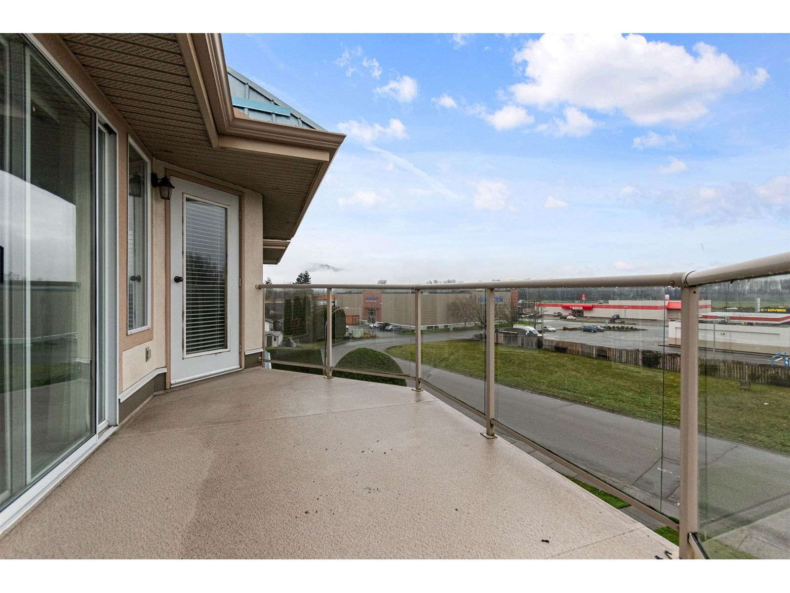 313 - 7685 AMBER DRIVE Image 27