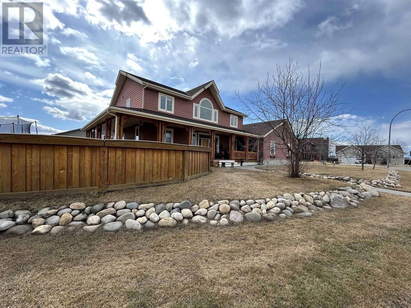 8815 111 AVENUE Image 5