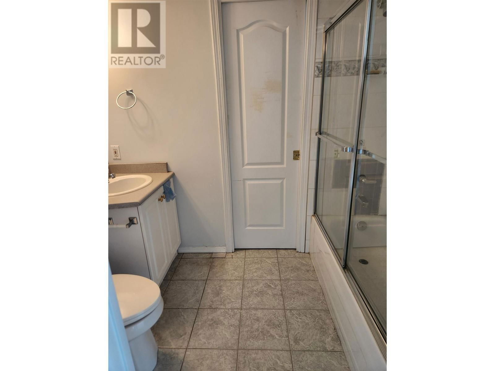 207 - 688 56TH AVENUE Image 7