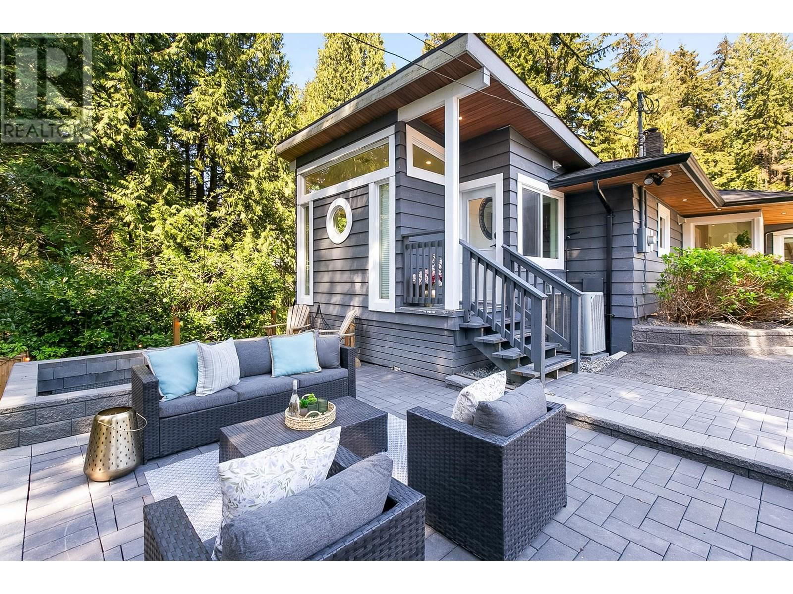 388 MULGRAVE PLACE Image 31