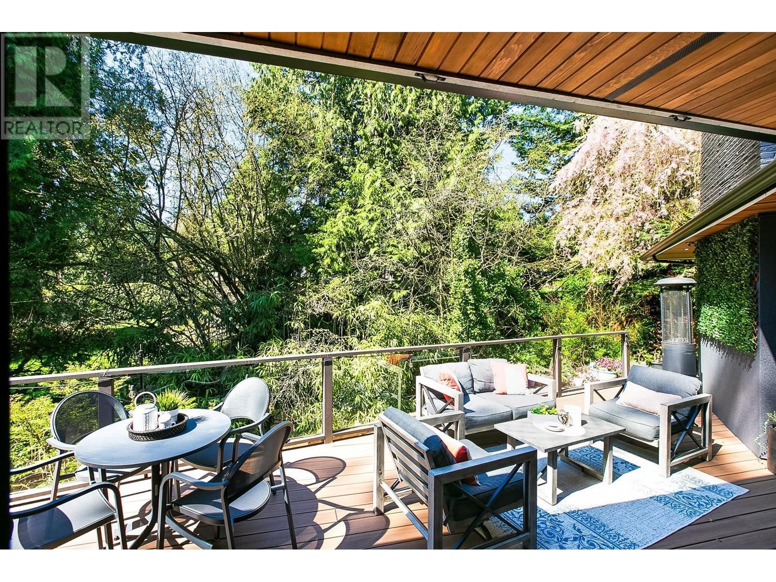 388 MULGRAVE PLACE Image 33