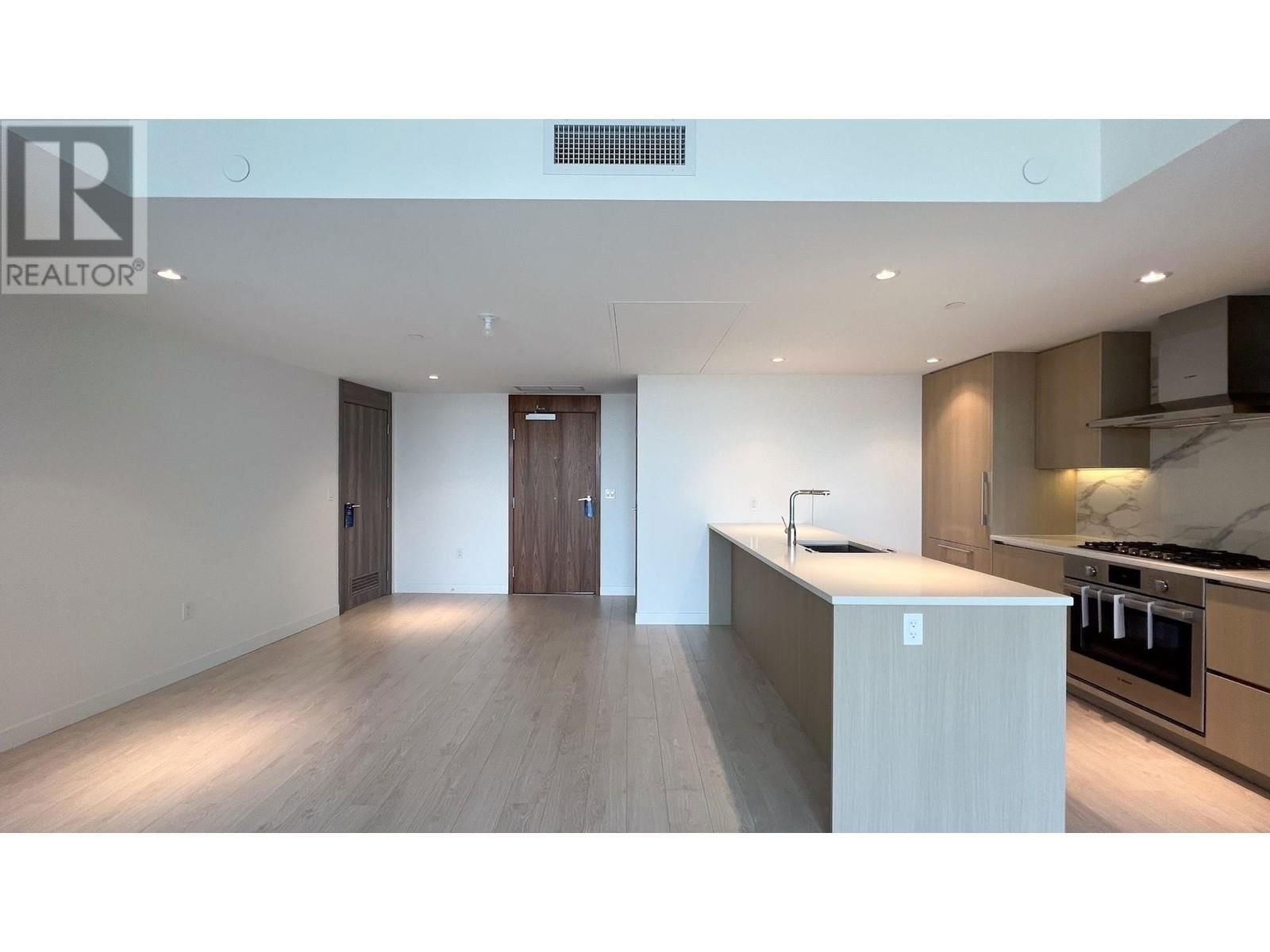 596 - 8671 HAZELBRIDGE WAY Image 7