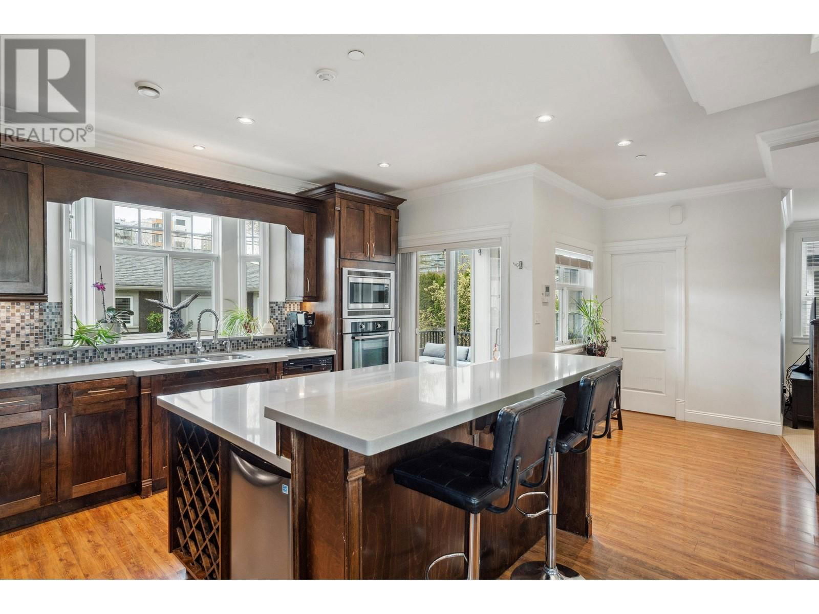 585 60TH AVENUE Image 10