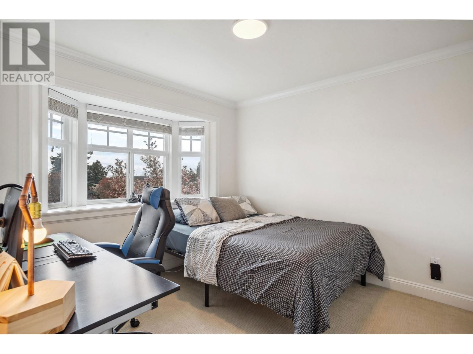 585 60TH AVENUE Image 19