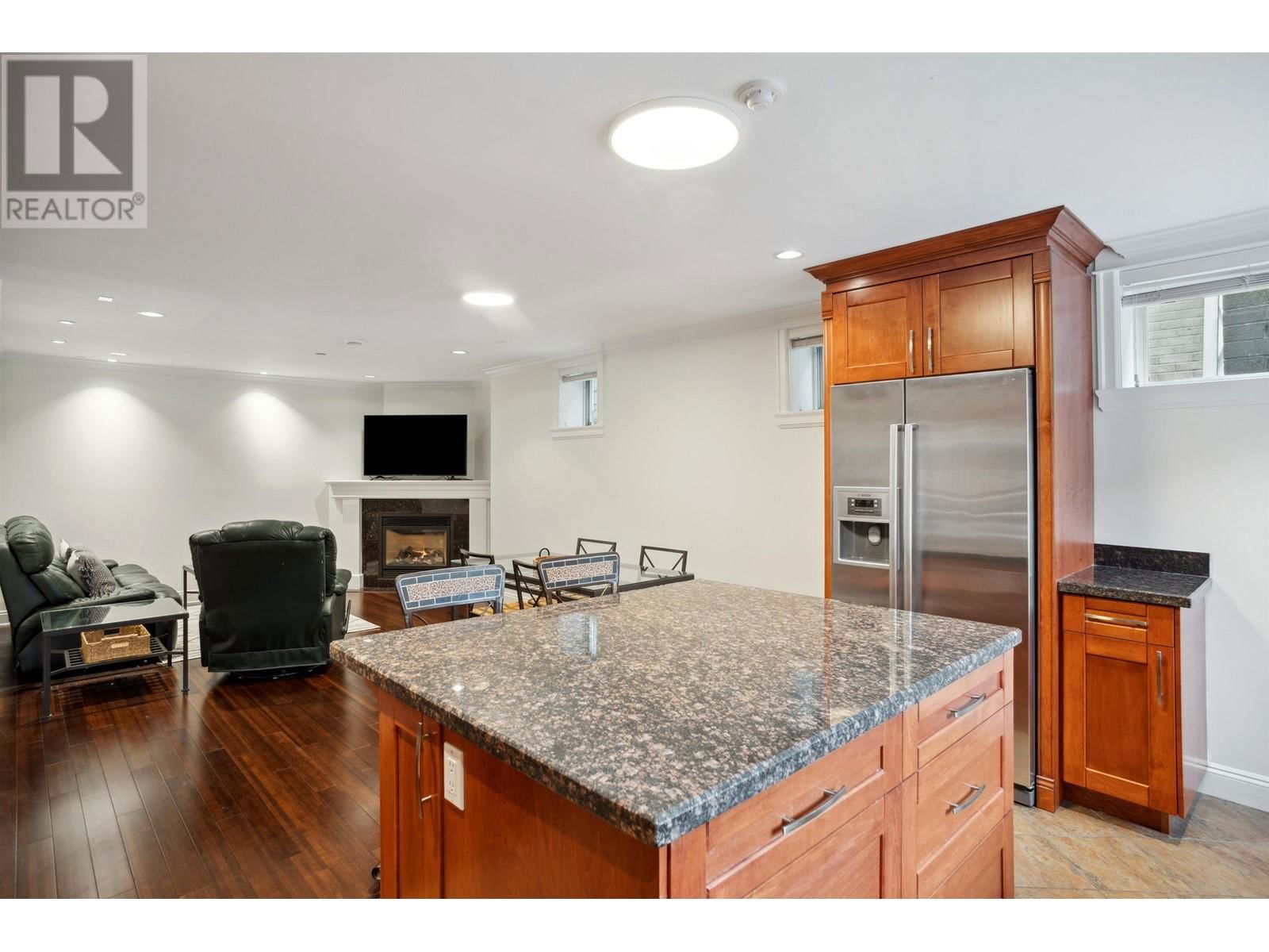 585 60TH AVENUE Image 23