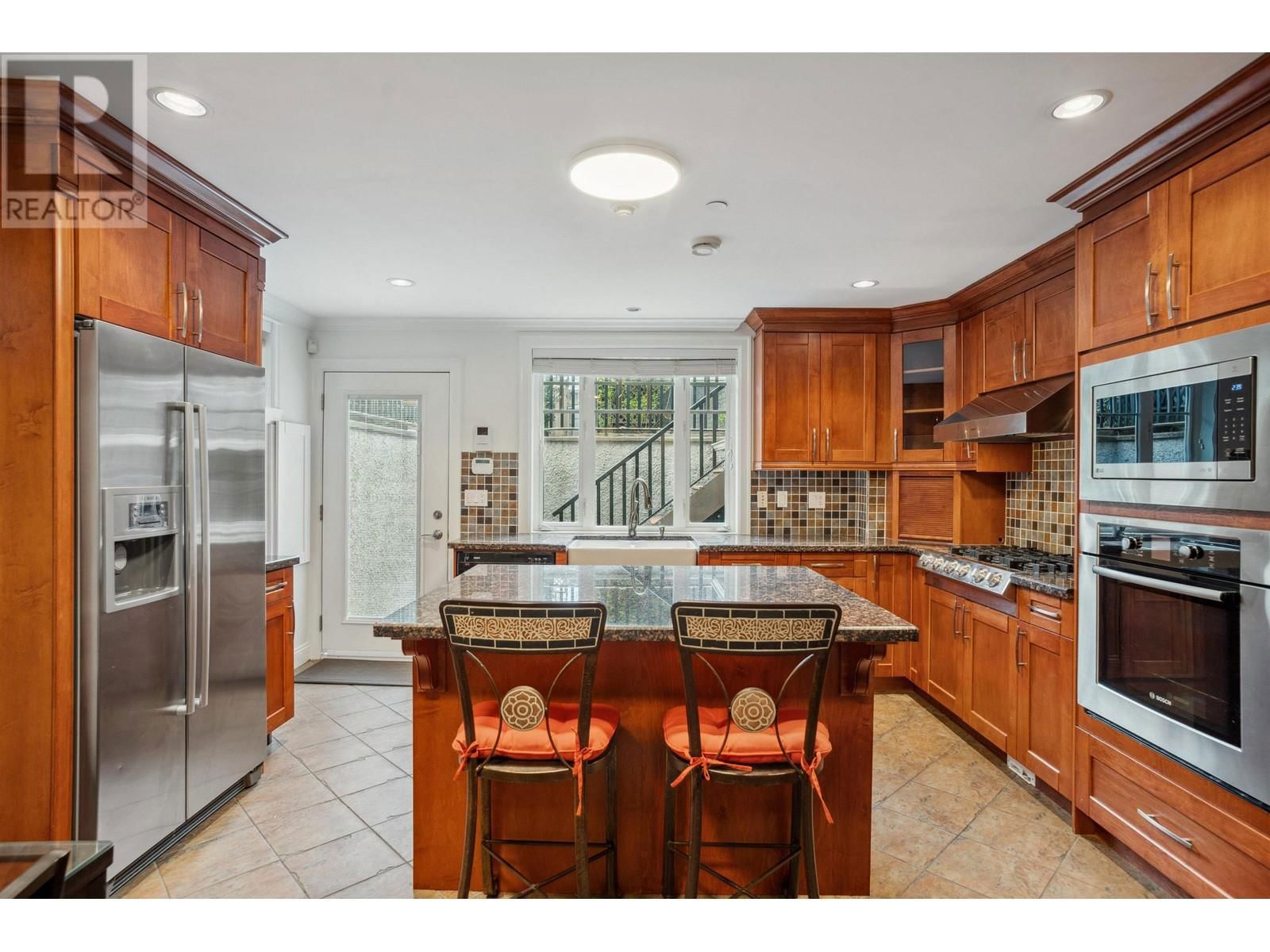 585 60TH AVENUE Image 25