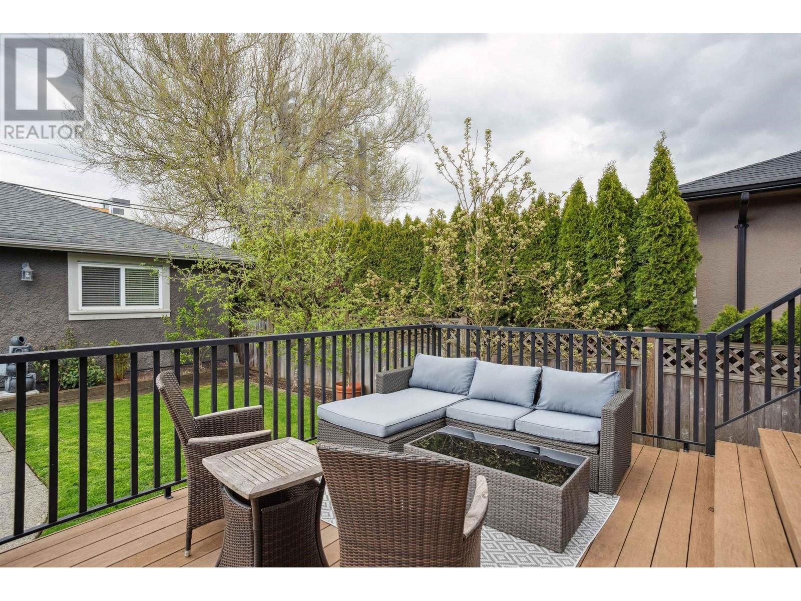 585 60TH AVENUE Image 32