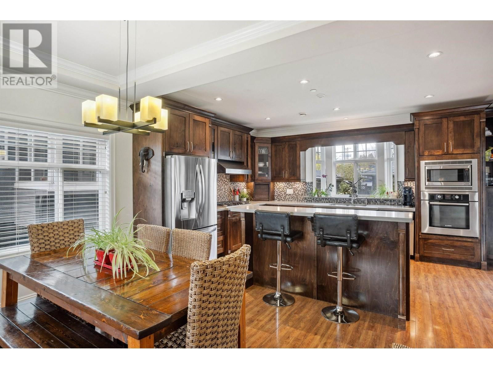 585 60TH AVENUE Image 6