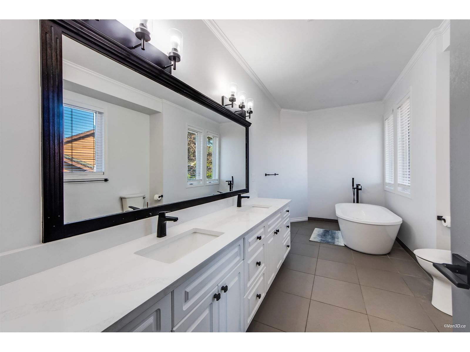 35942 EAGLECREST Image 14