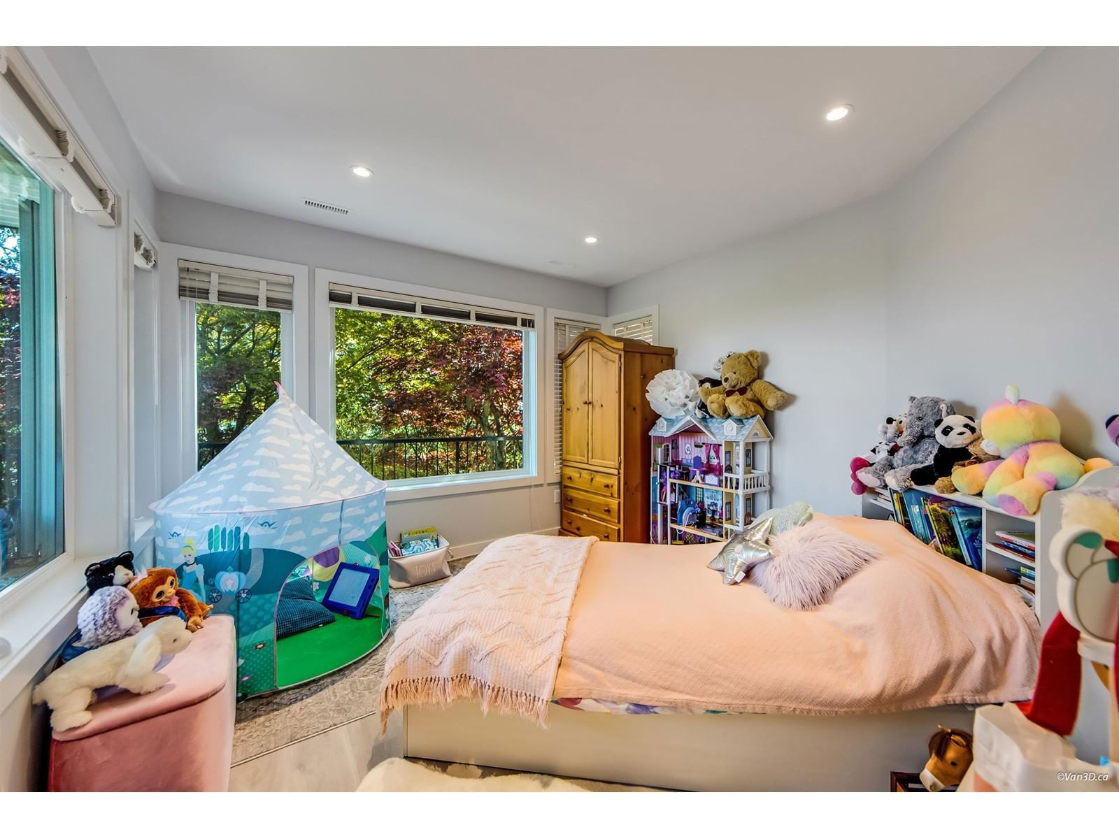 35942 EAGLECREST Image 30