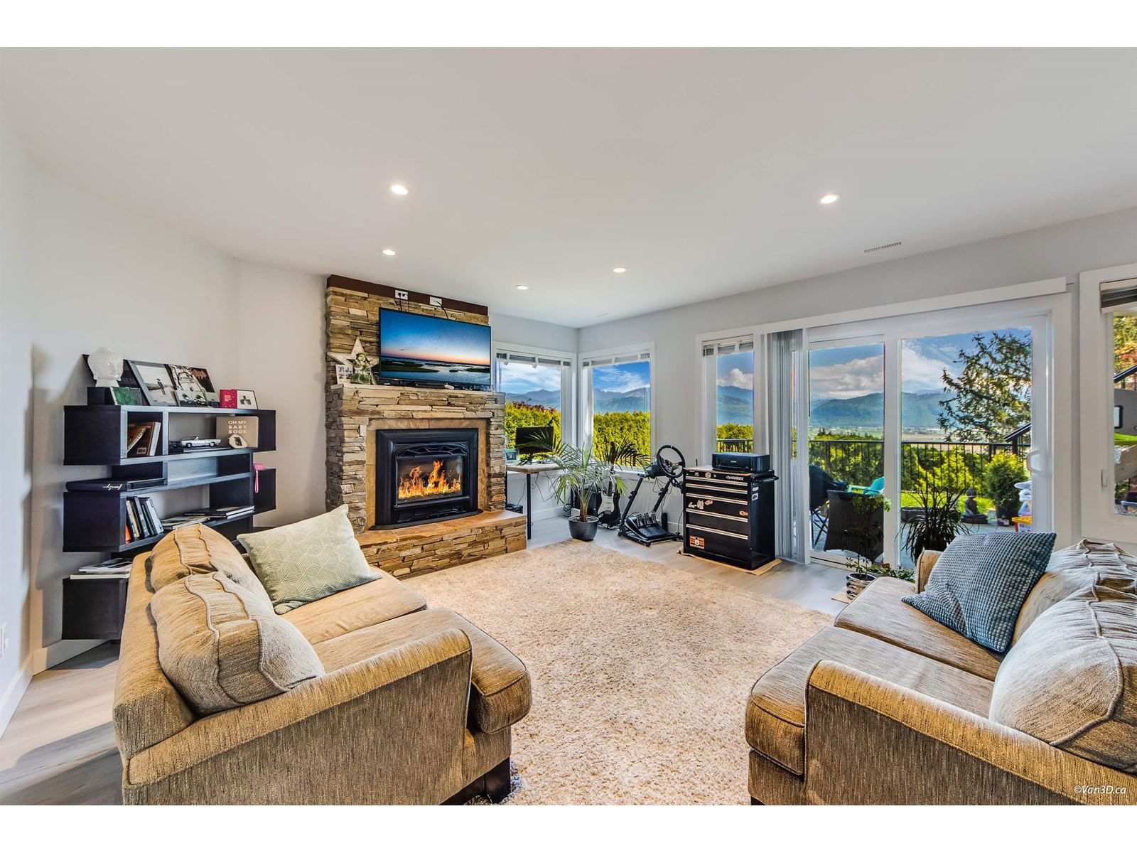 35942 EAGLECREST Image 33