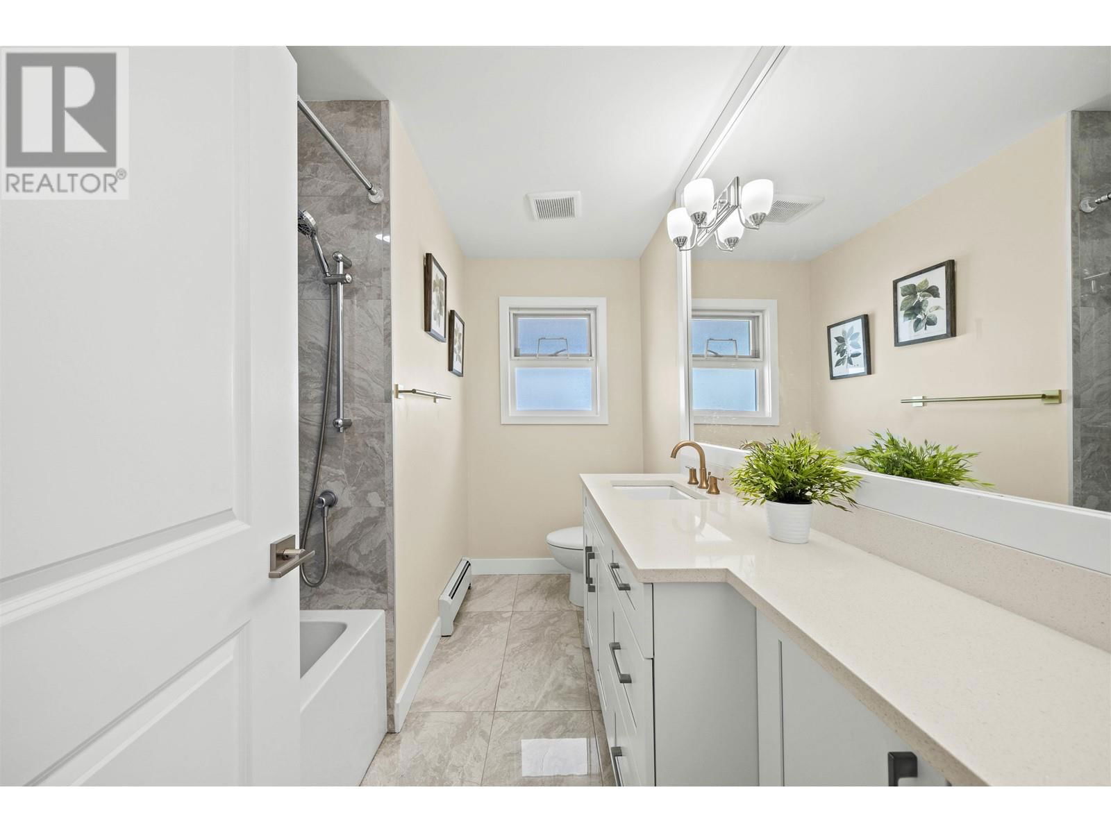 870 59TH AVENUE Image 11