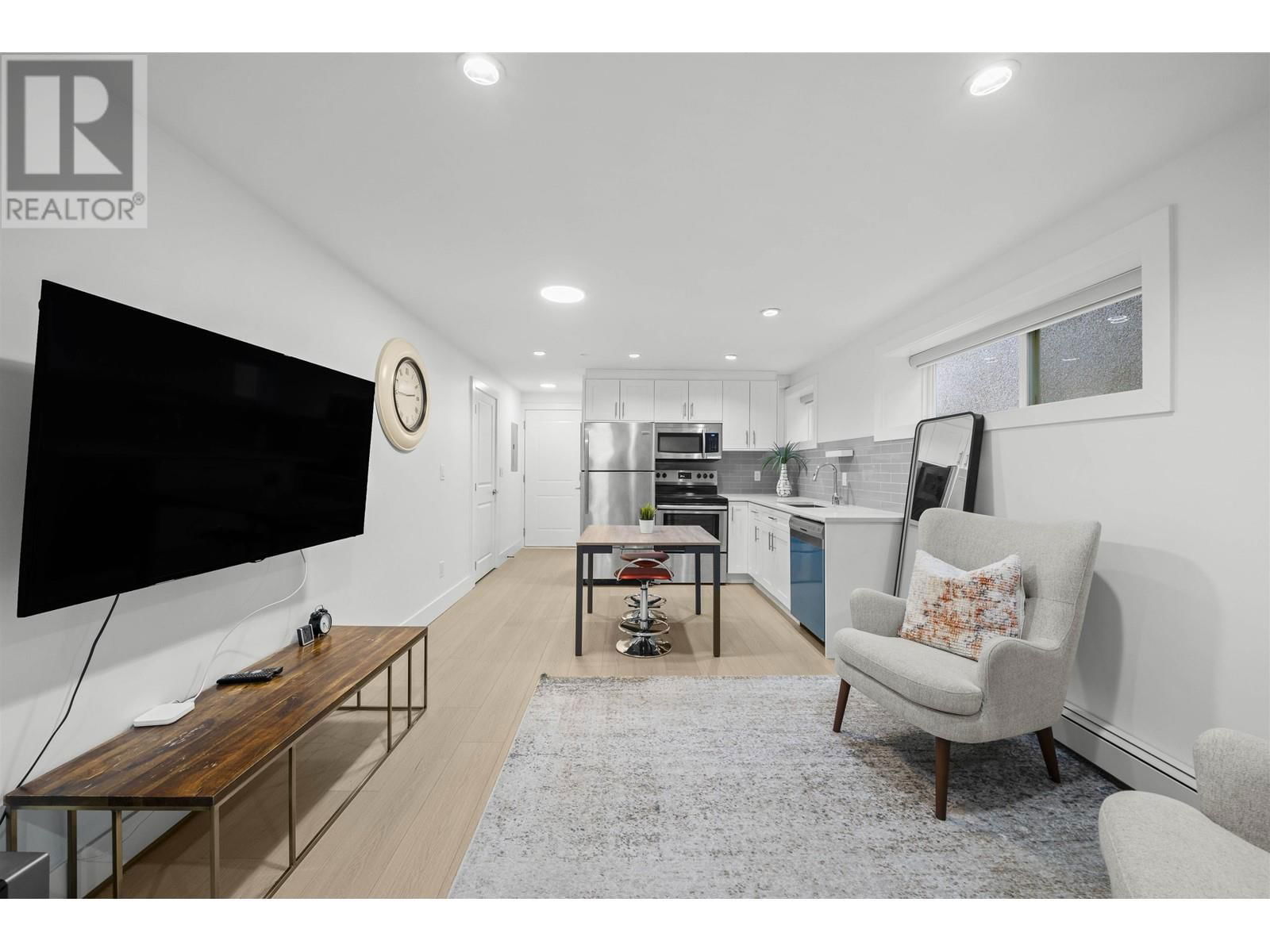 870 59TH AVENUE Image 22