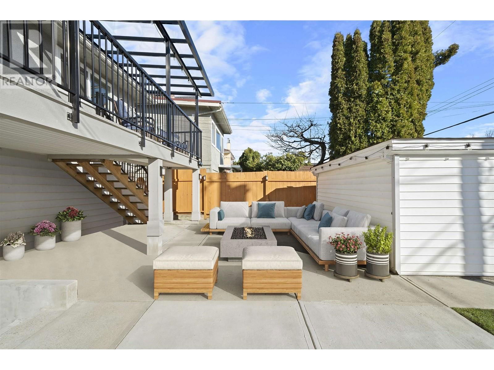 870 59TH AVENUE Image 33