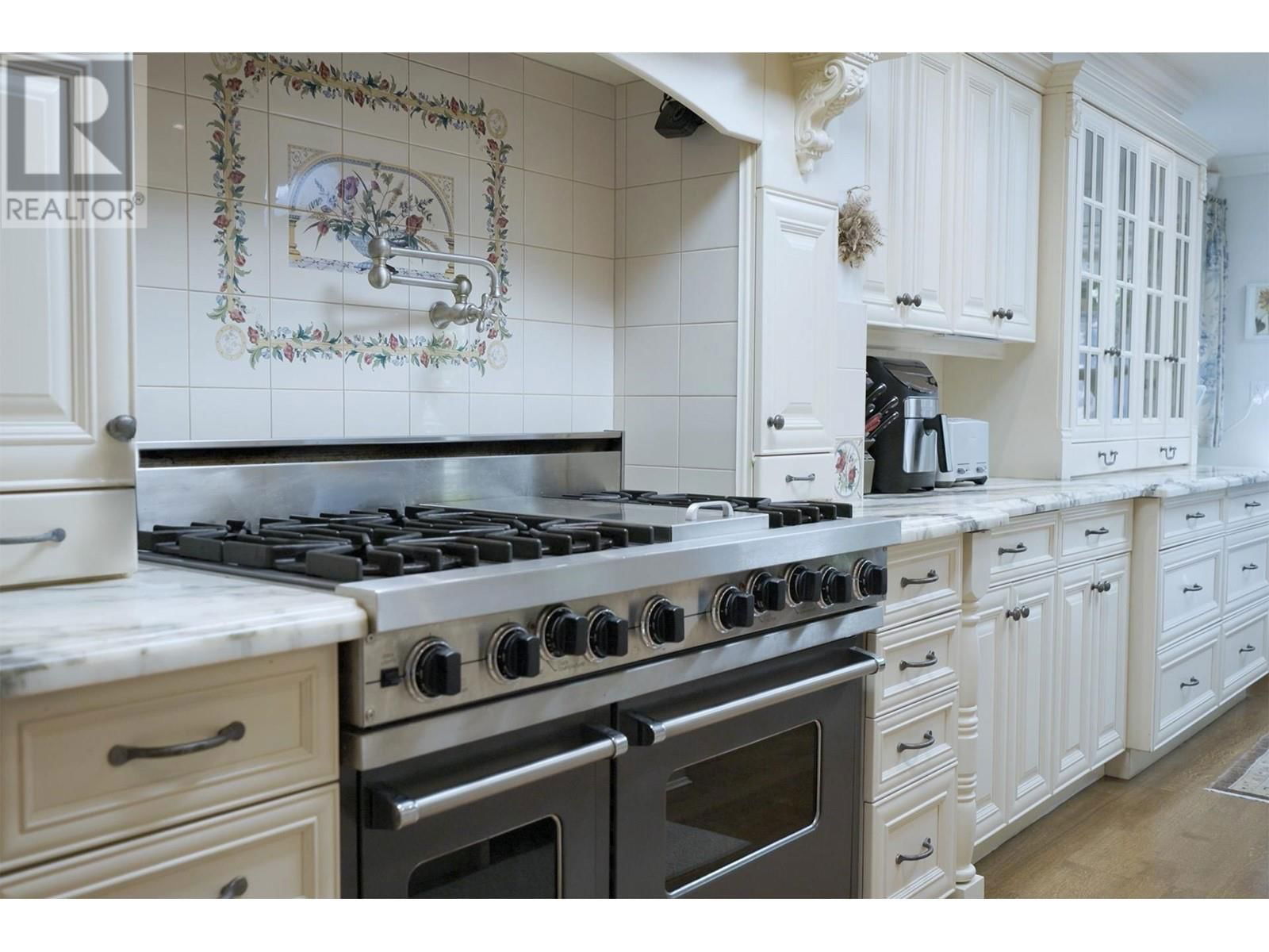 539 NEWCROFT PLACE Image 17