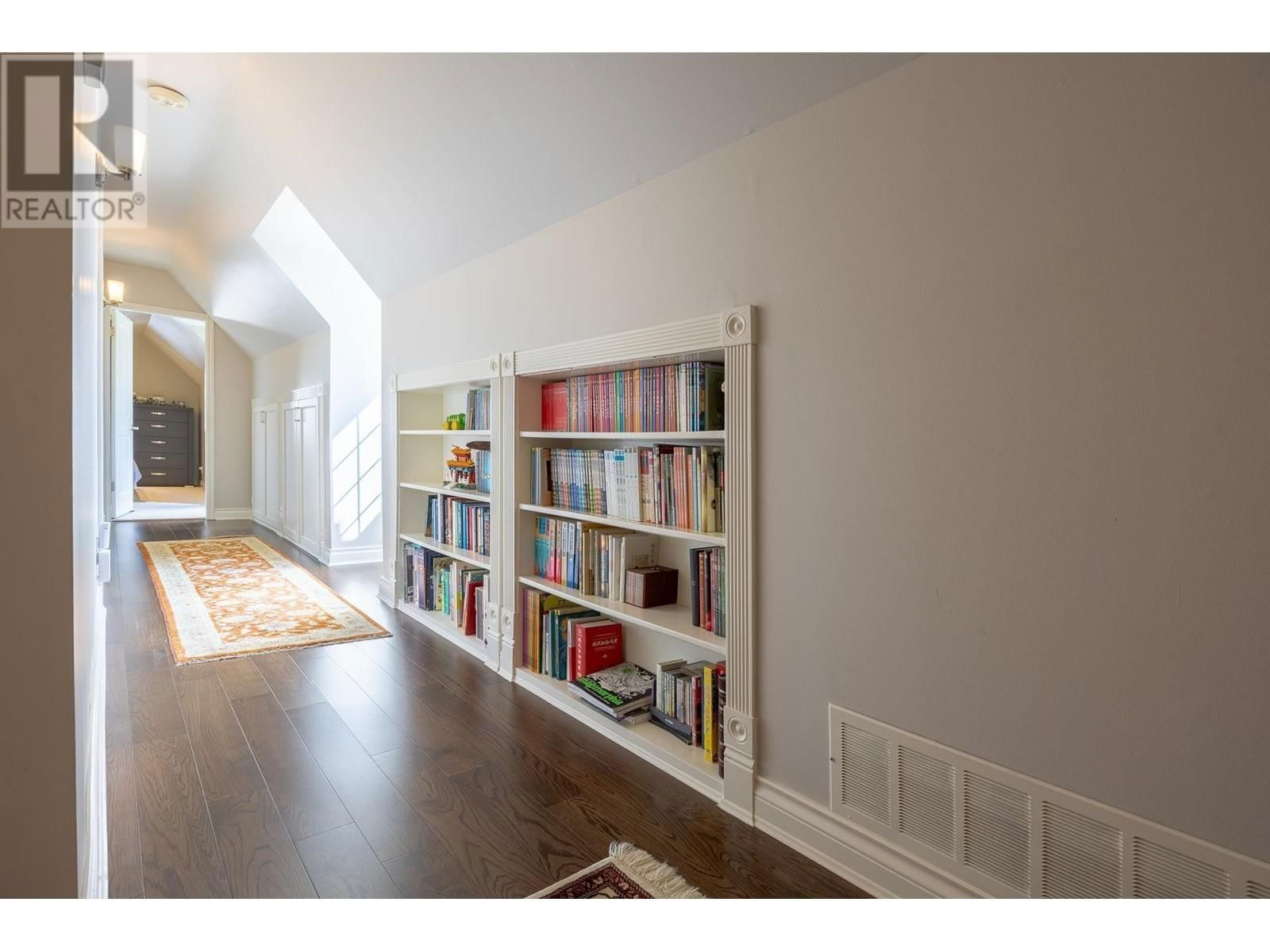 539 NEWCROFT PLACE Image 24