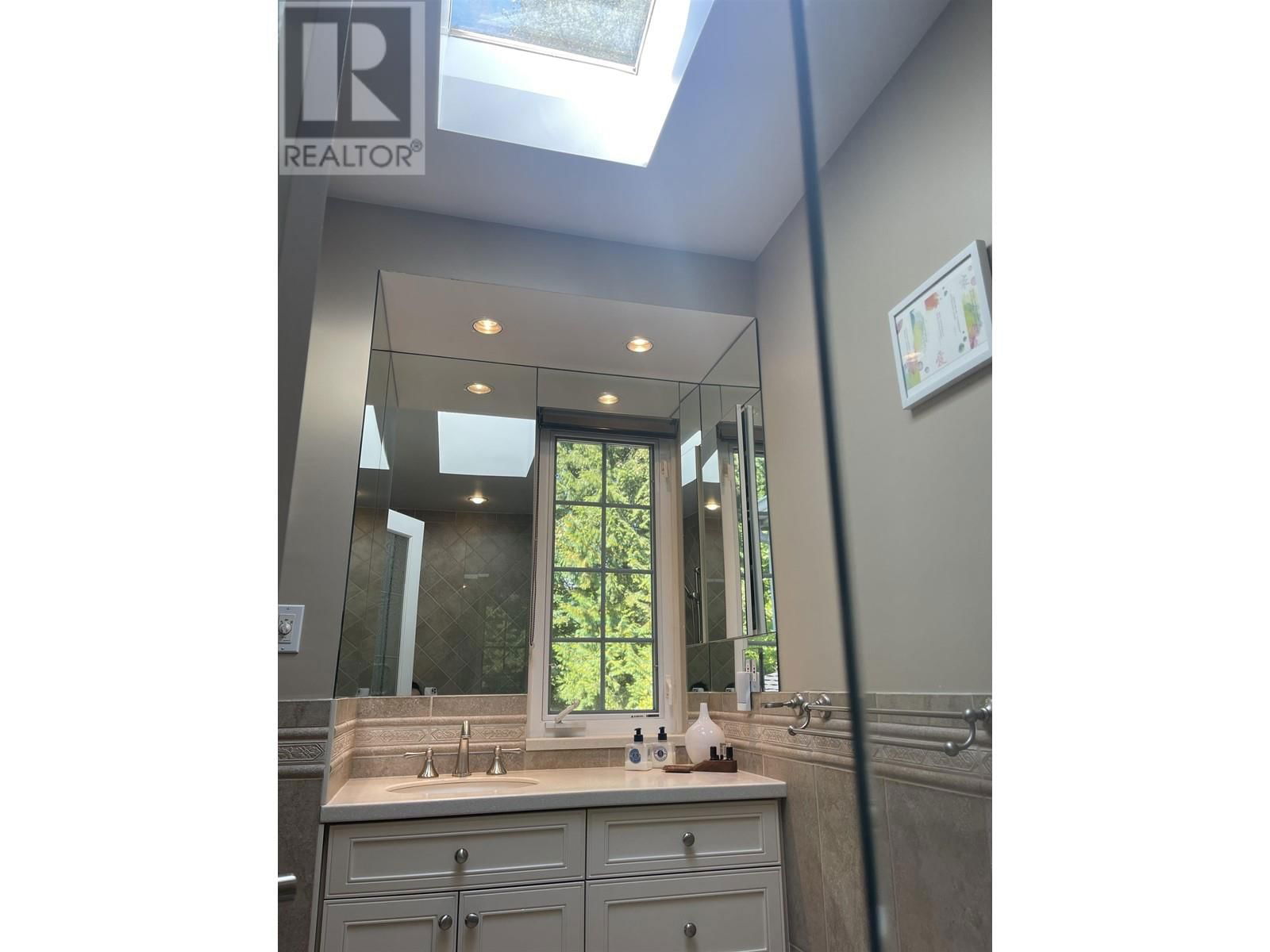 539 NEWCROFT PLACE Image 26