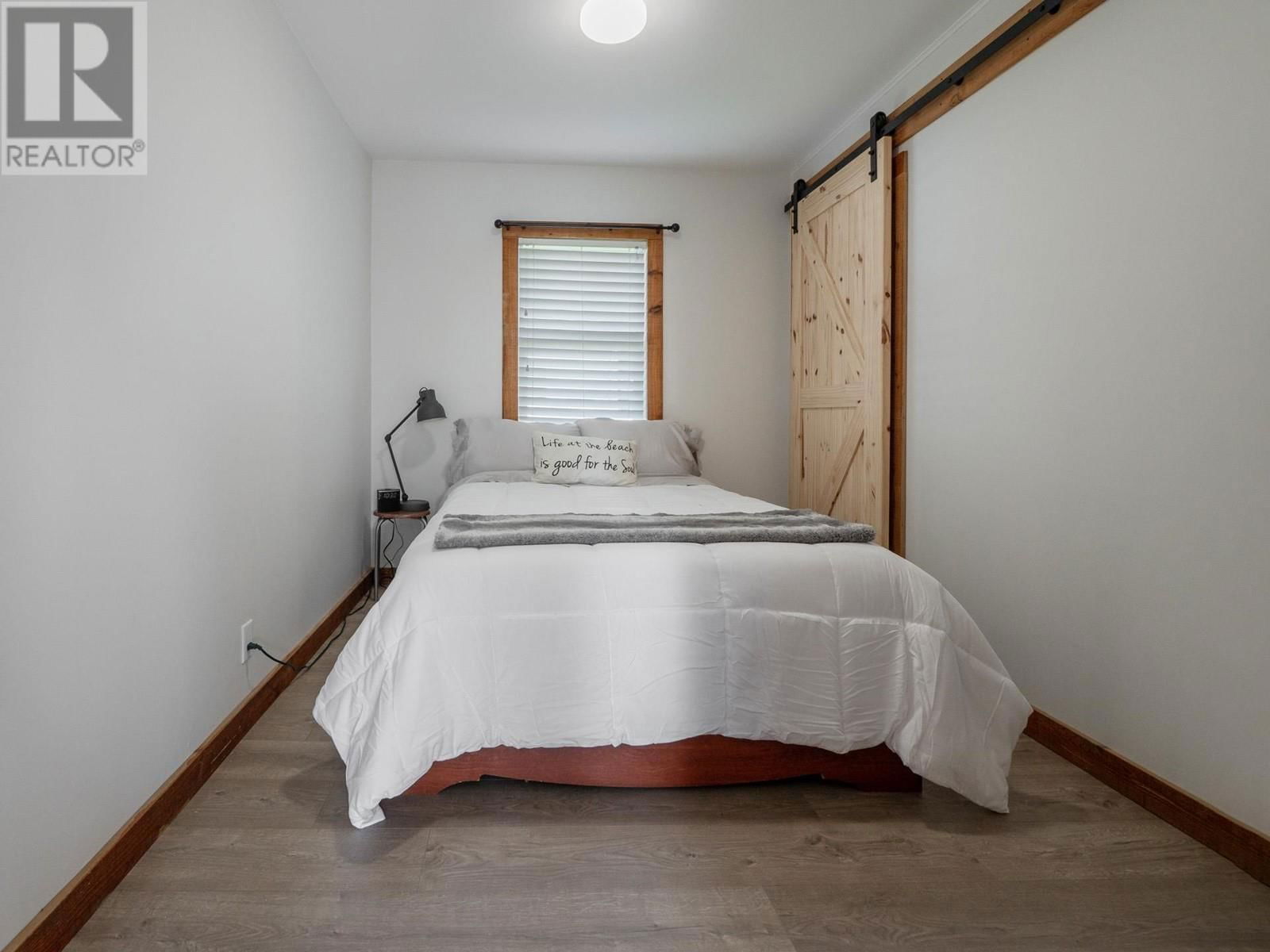 716/718 HILLCREST ROAD Image 13