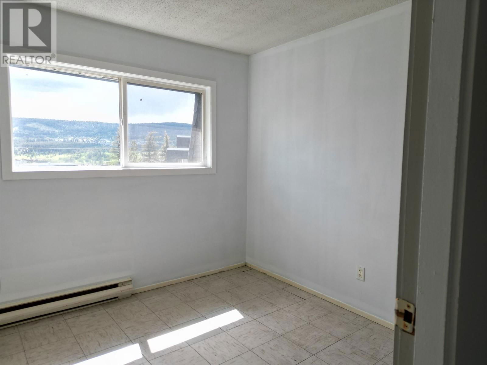 60 - 605 CARSON DRIVE Image 17