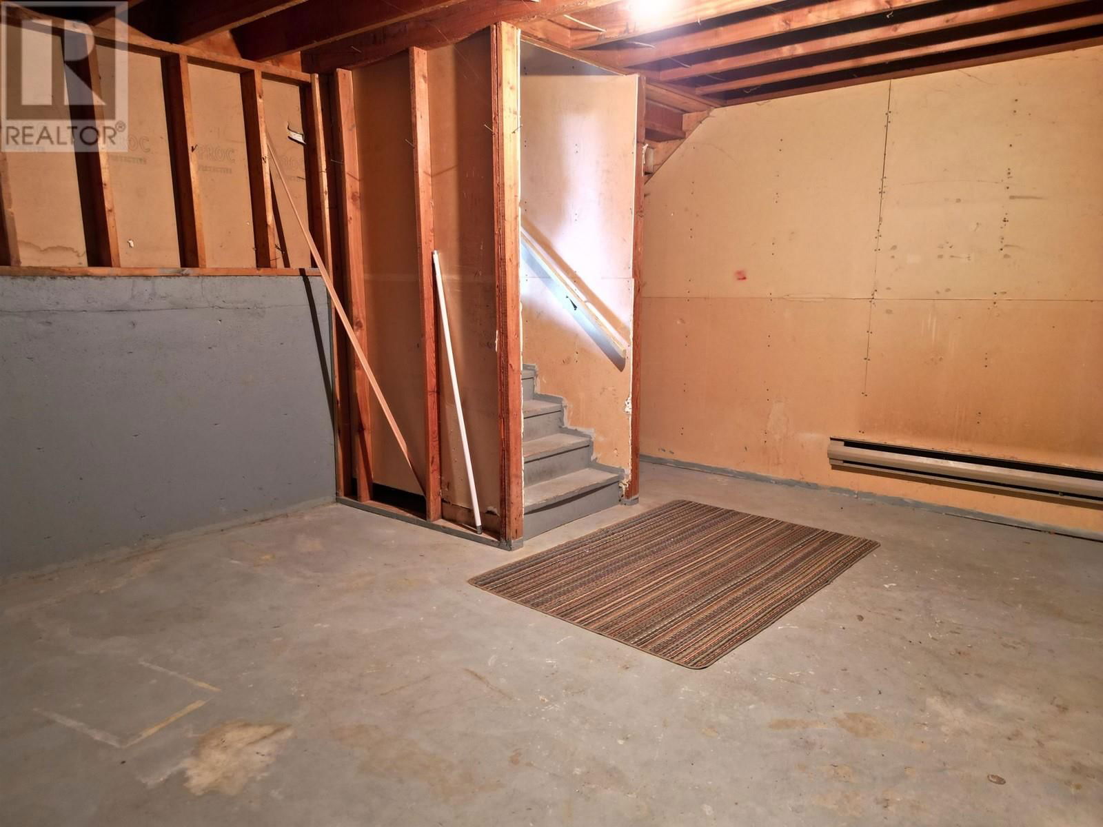 60 - 605 CARSON DRIVE Image 21