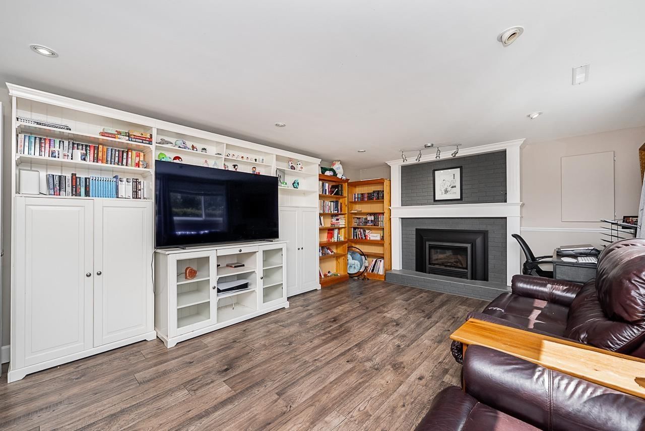 46105 AVALON AVENUE Image 22