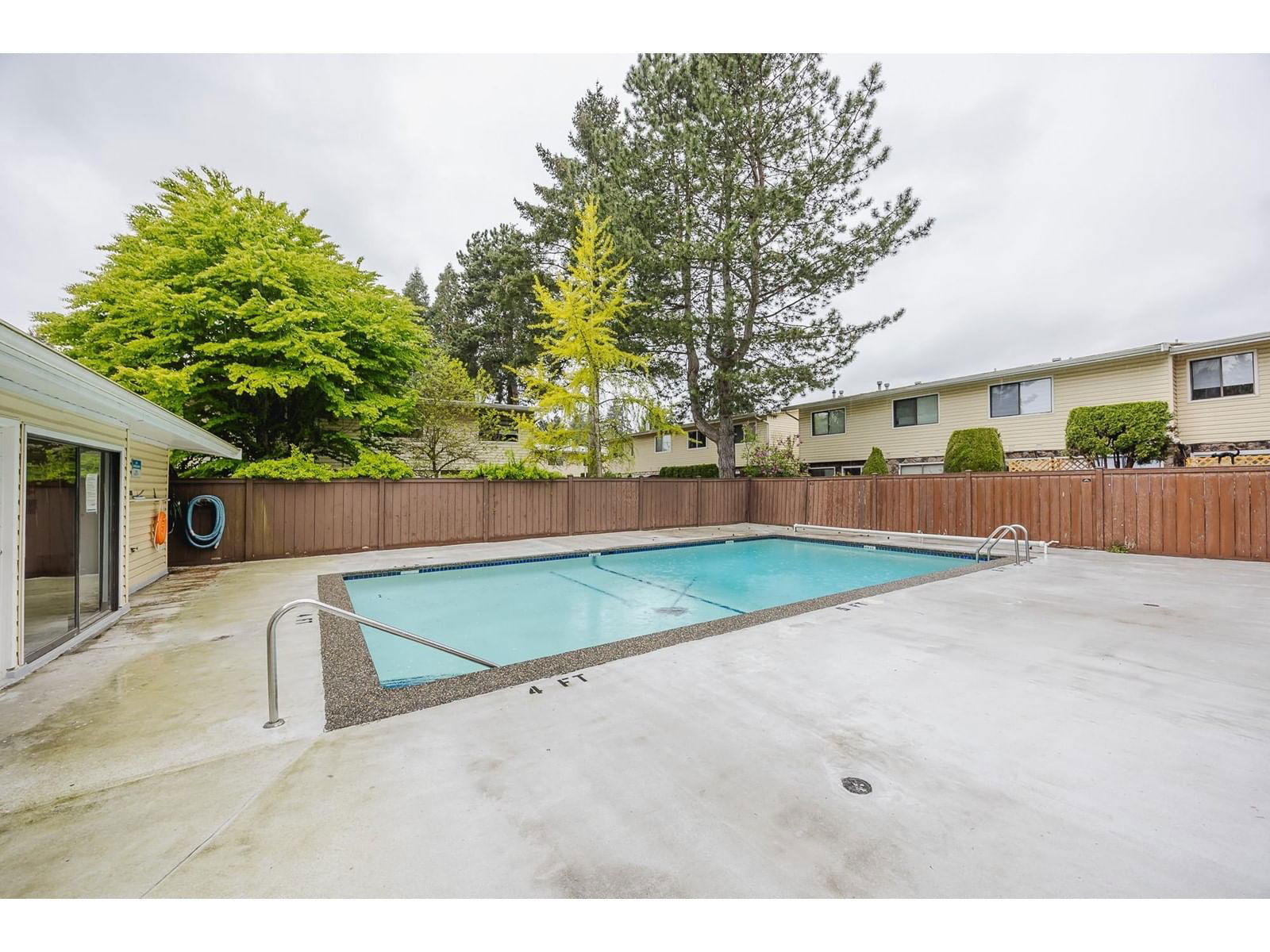 65 - 9370 122 Image 39