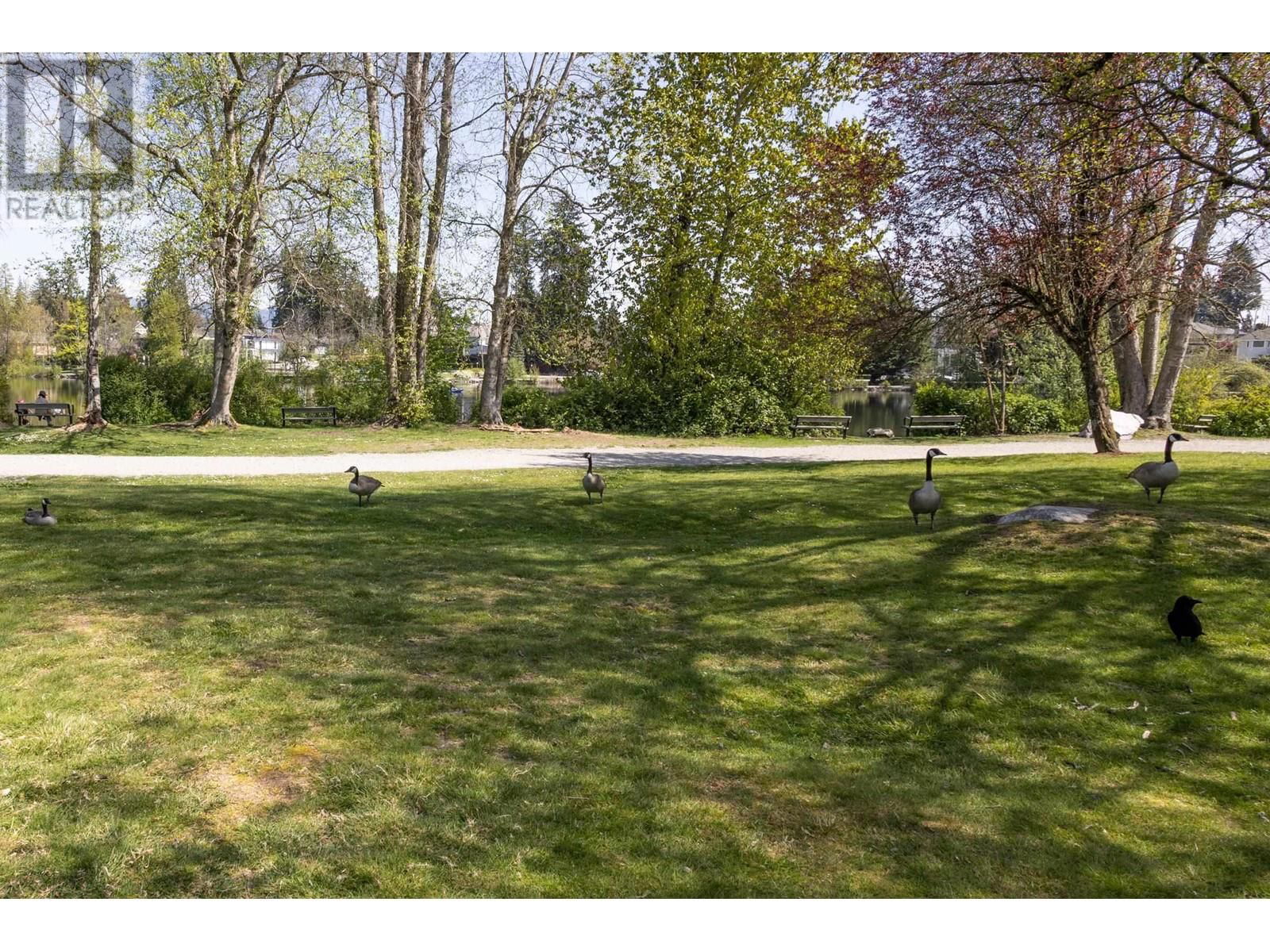 1213 GROVER AVENUE Image 19