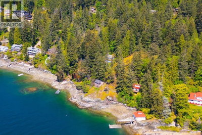 319 DAVID Road | Bowen Island British Columbia | Slide Image Five