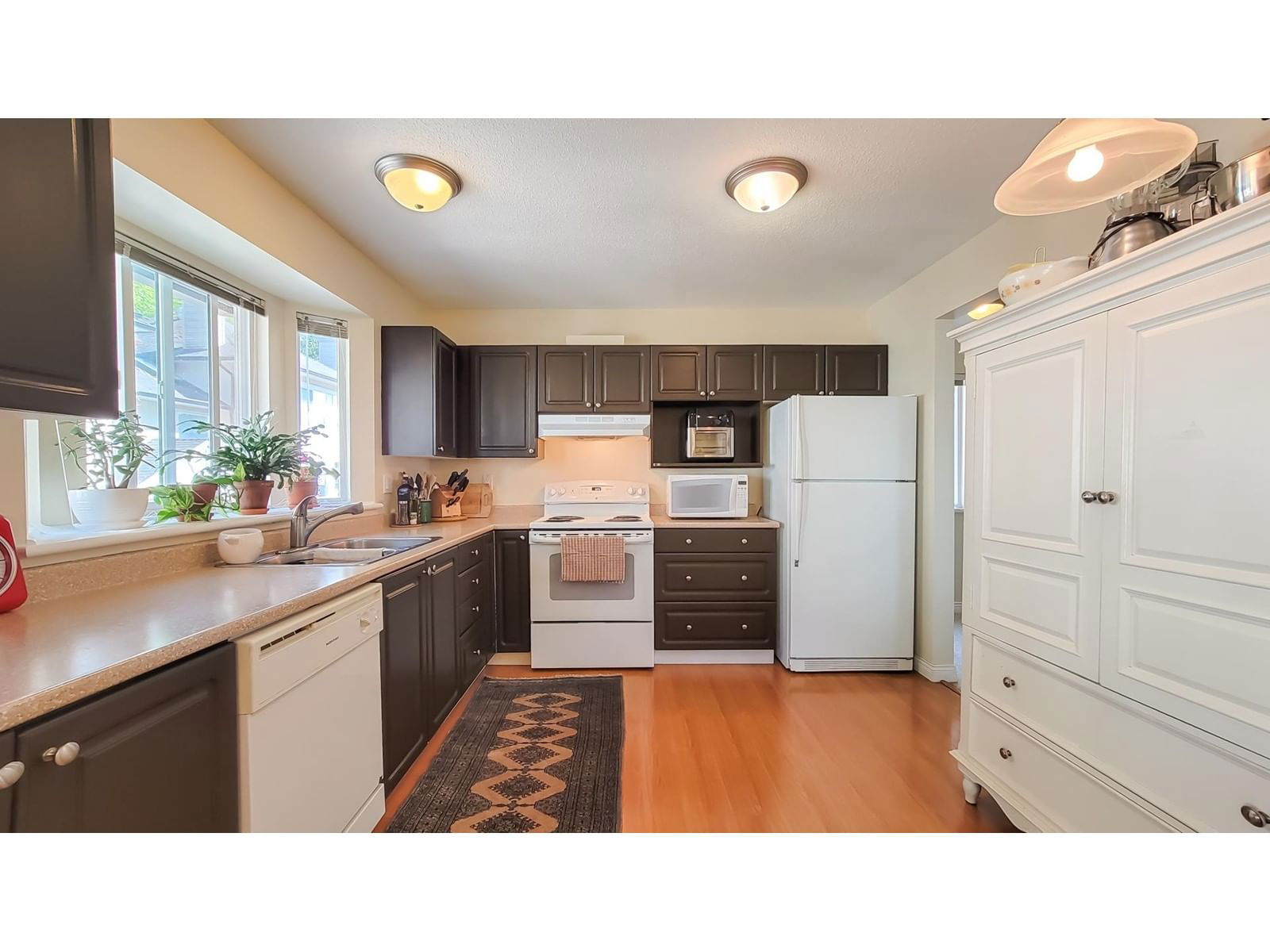 38 - 7640 BLOTT Image 15