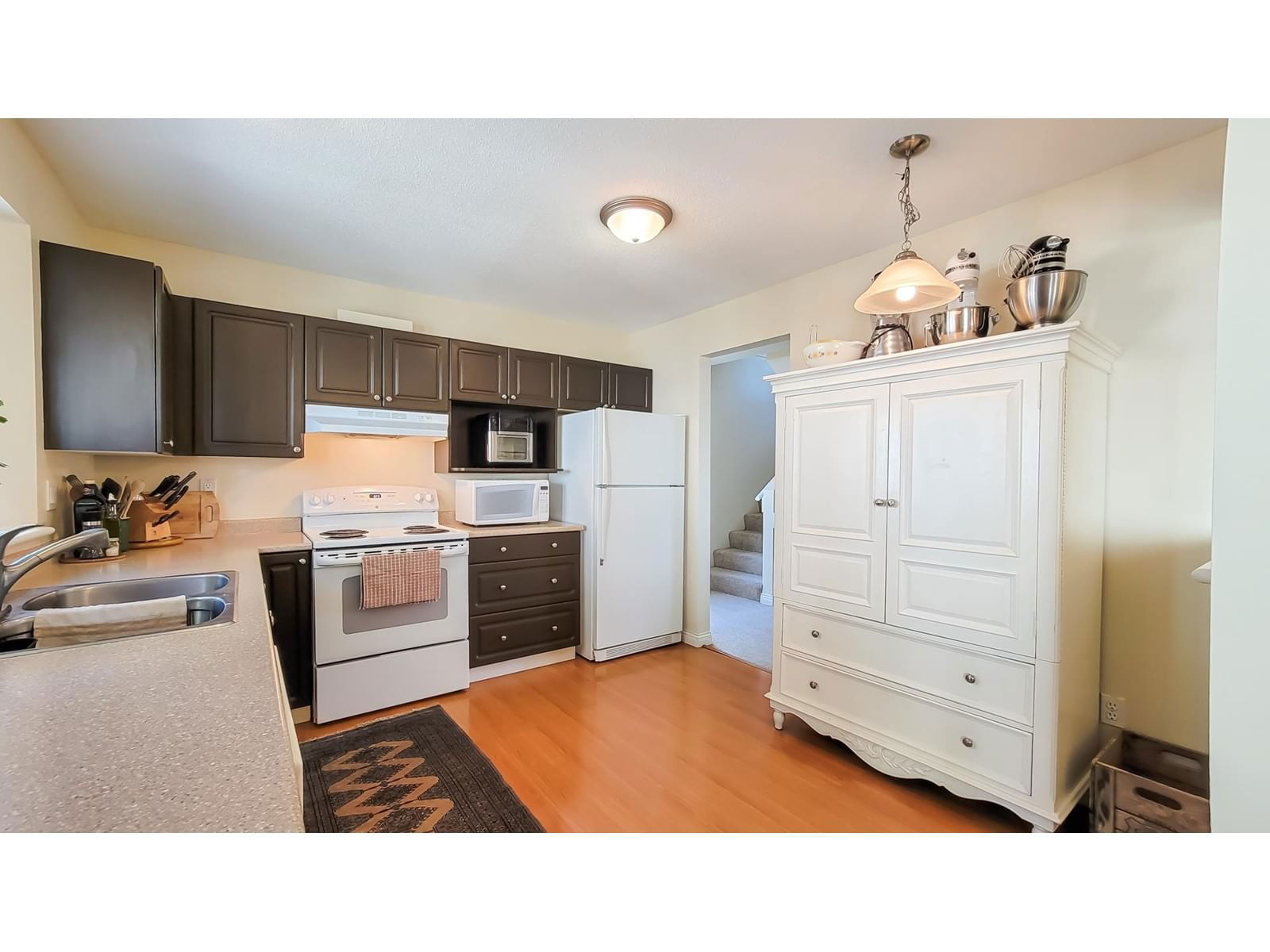 38 - 7640 BLOTT Image 16