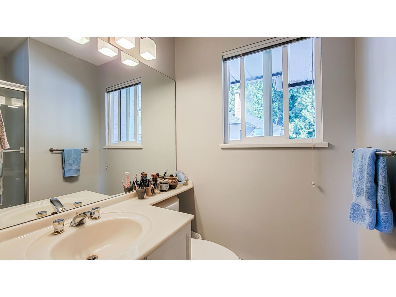 38 - 7640 BLOTT Image 24