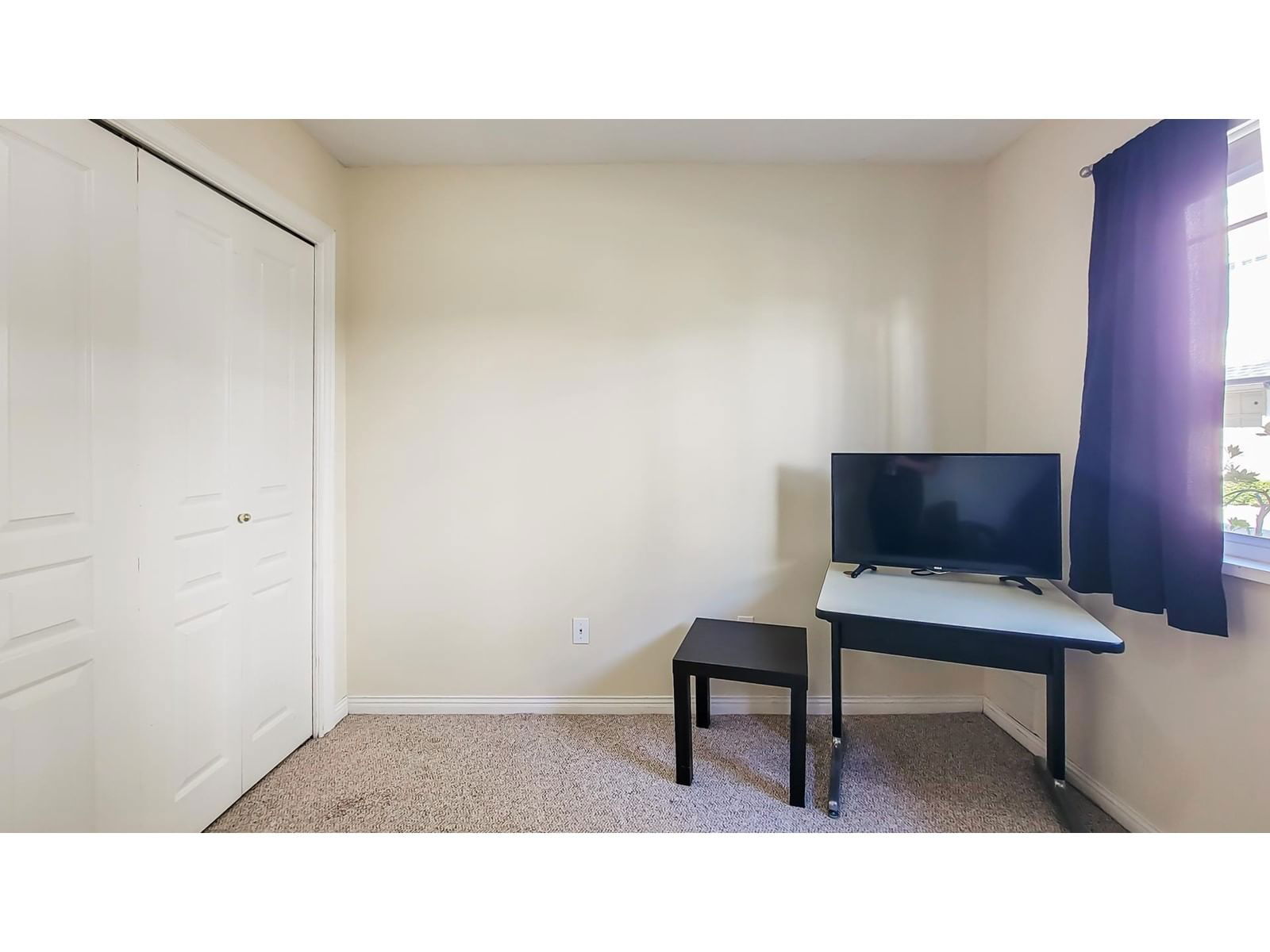 38 - 7640 BLOTT Image 34