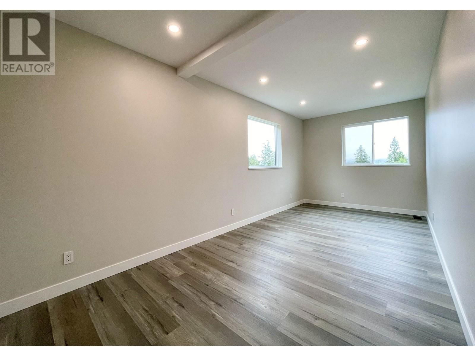 6159 GALE AVENUE Image 14
