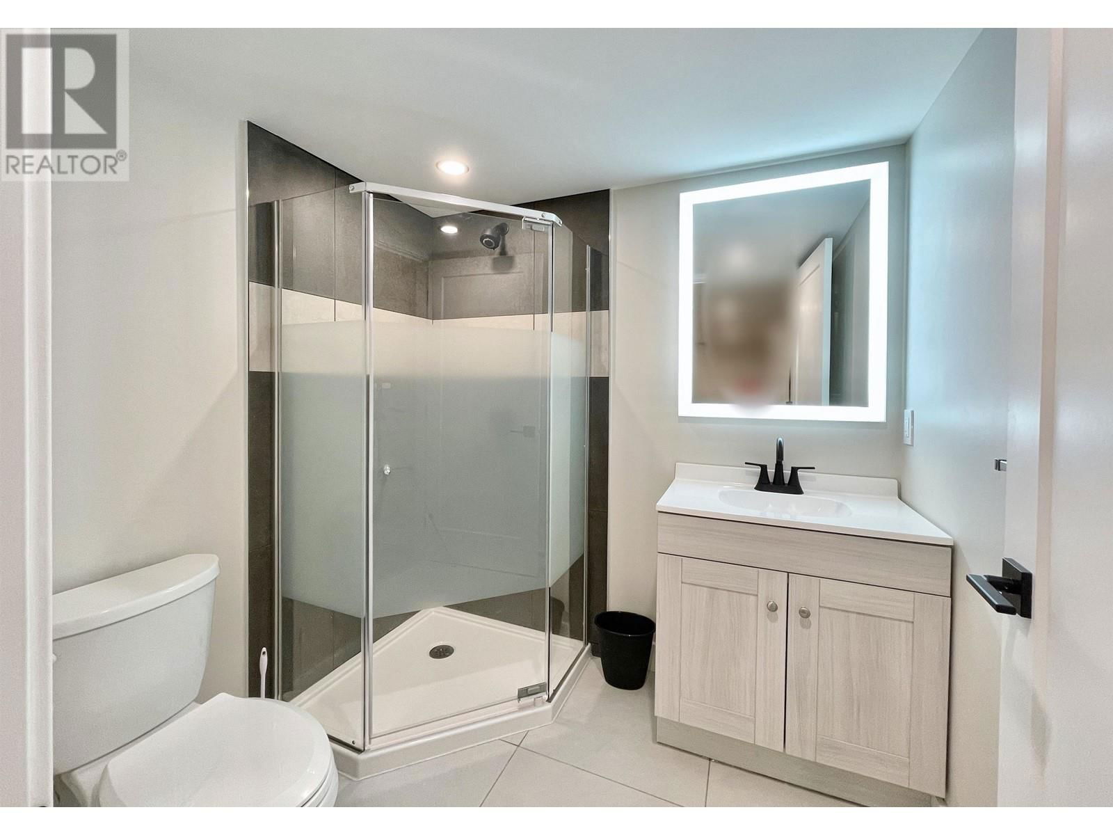 6159 GALE AVENUE Image 23