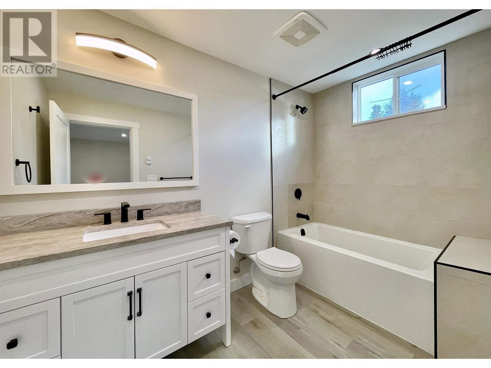 6159 GALE AVENUE Image 30