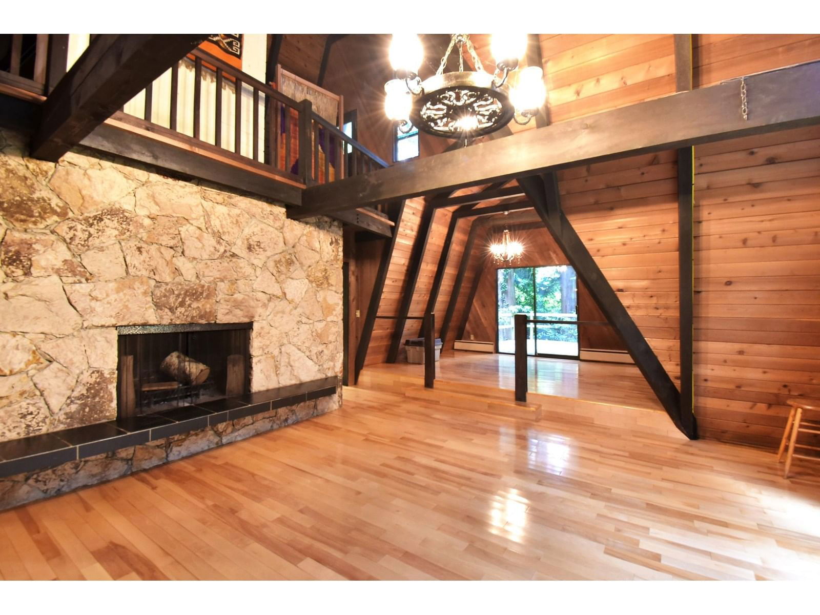 2845 132 Image 8