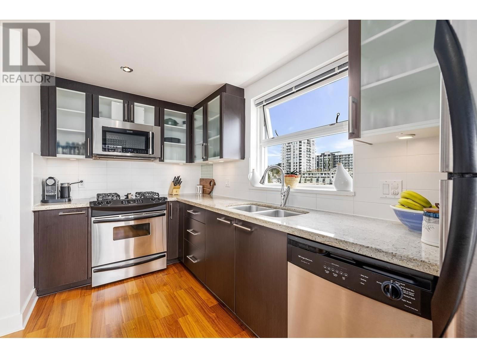 701 - 121 16TH STREET Image 14