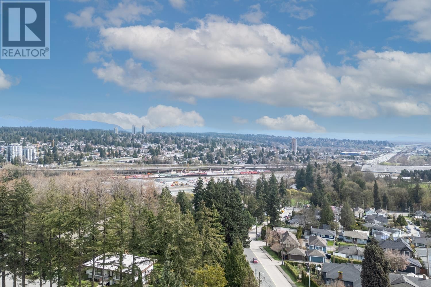 9263 10TH AVENUE Image 16