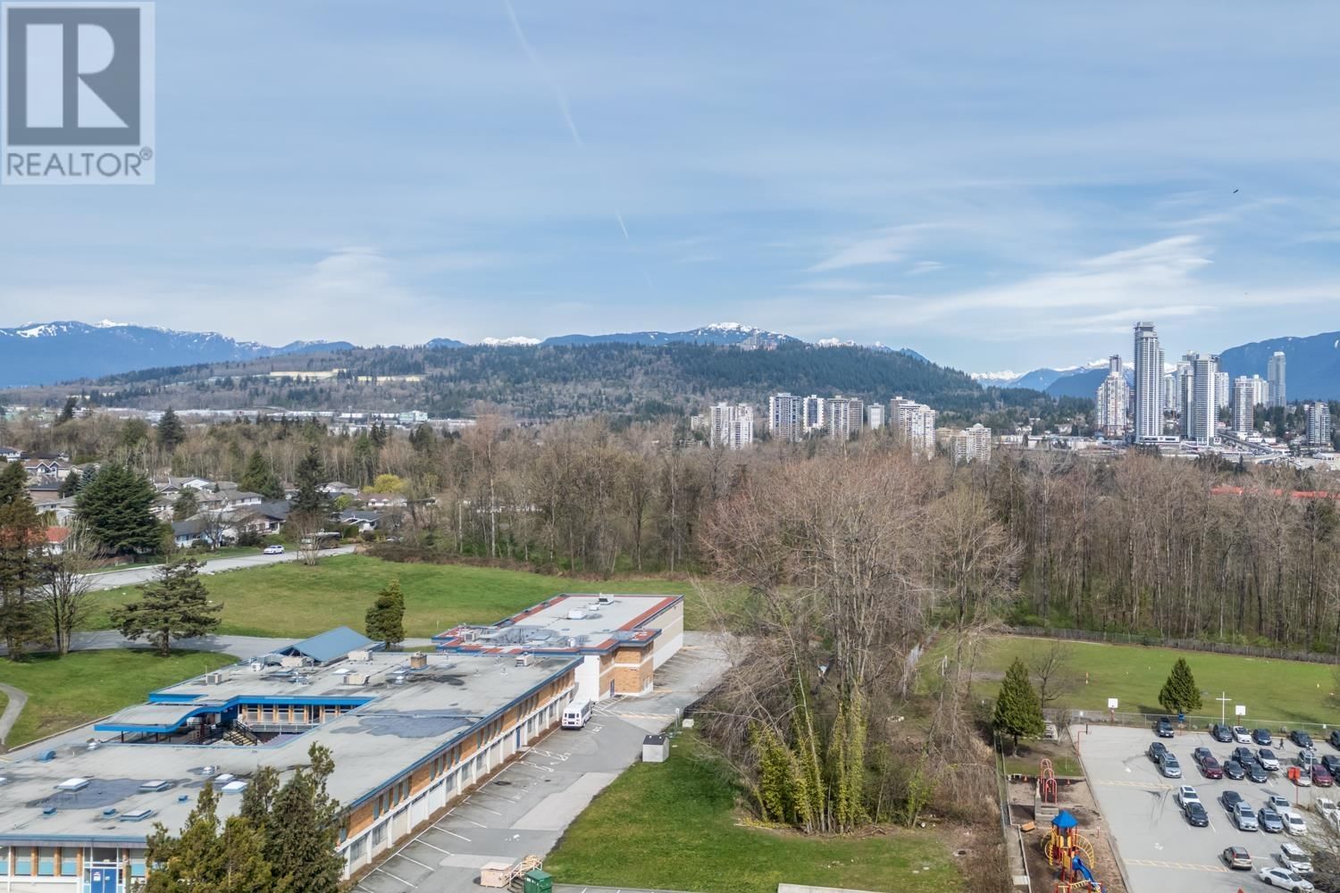 9263 10TH AVENUE Image 17